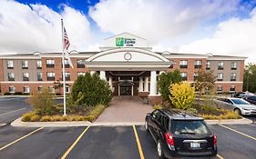 Holiday Inn Express & Suites Grand Blanc
